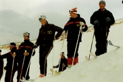 Alles fesche Zapfen im Jahr 1989. Norbert (ganz rechts) mit einer Liftlerpartie.