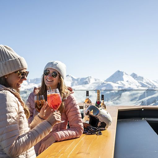 Drinks mit Bergpanorama (1)