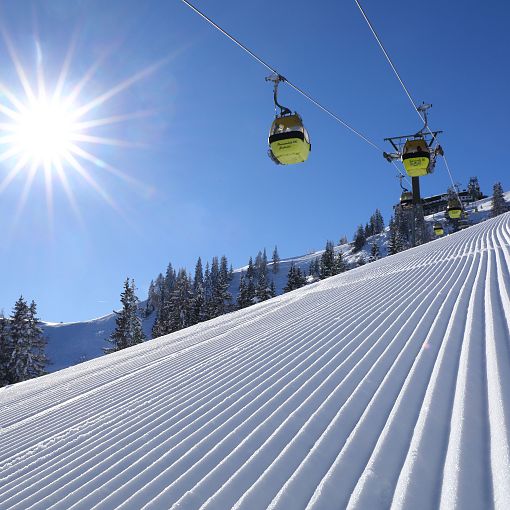 Skipiste und Gondeln im Großarltal