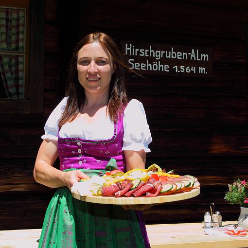 Sennerin auf Hirschgrubenalm