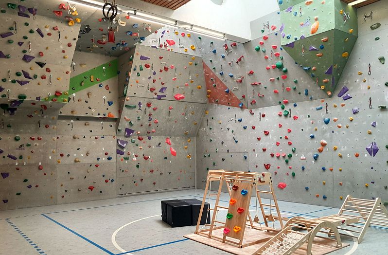 Kletterhalle Berg-Schule