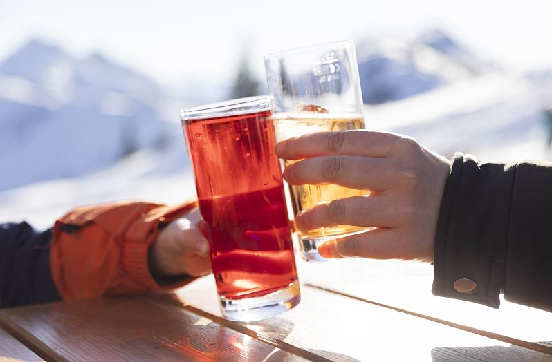 Drinks mit Bergpanorama (2)