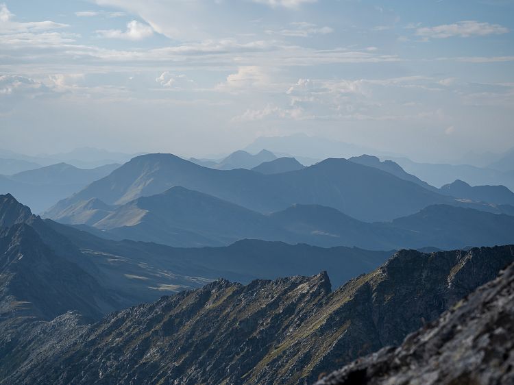 berggipfel-hoch-1