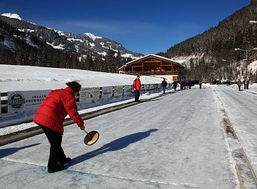 eisstockschiessen-5