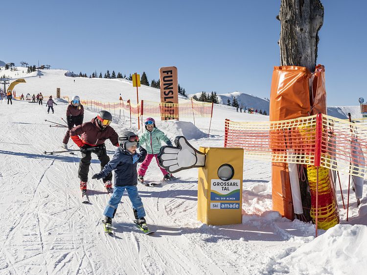 familie-skifahren-lorenz-masser-1