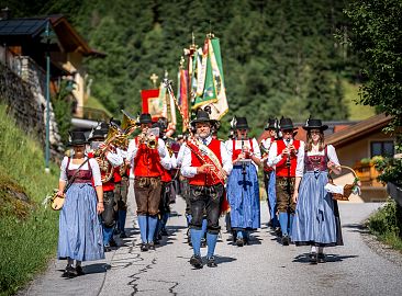 grossarltal-huettschlag-prozession-johannistag-5-14