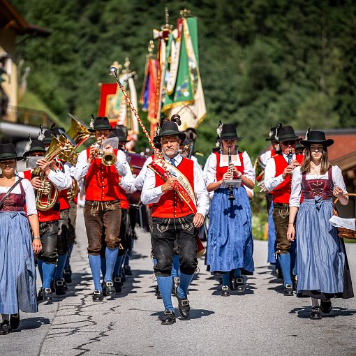 grossarltal-huettschlag-prozession-johannistag-web-4-2