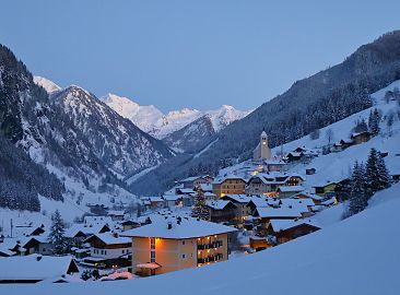 huettschlag-ort-winter-abend-5