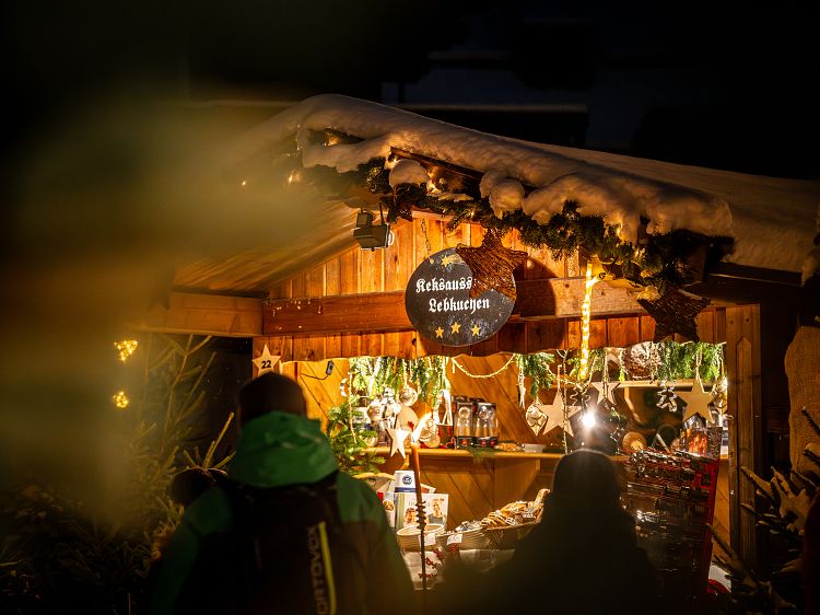 salzburger-bergadvent-adventmarkthuette-10