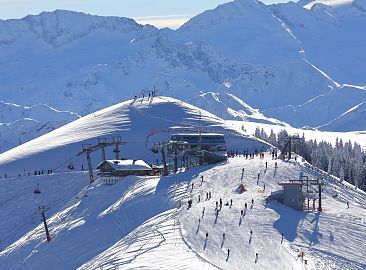 skifahren-im-skigebiet-grossarltal-dorfgrastei