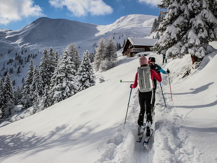 skitourengeher-gruppe-28