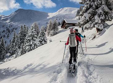 skitourengeher-gruppe-32