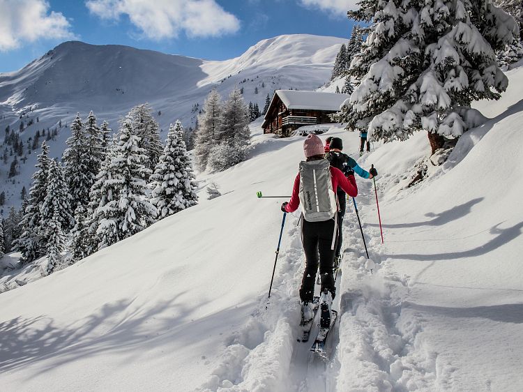 skitourengeher-gruppe-37