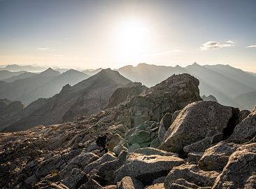 wanderer-steinige-landschaft-5